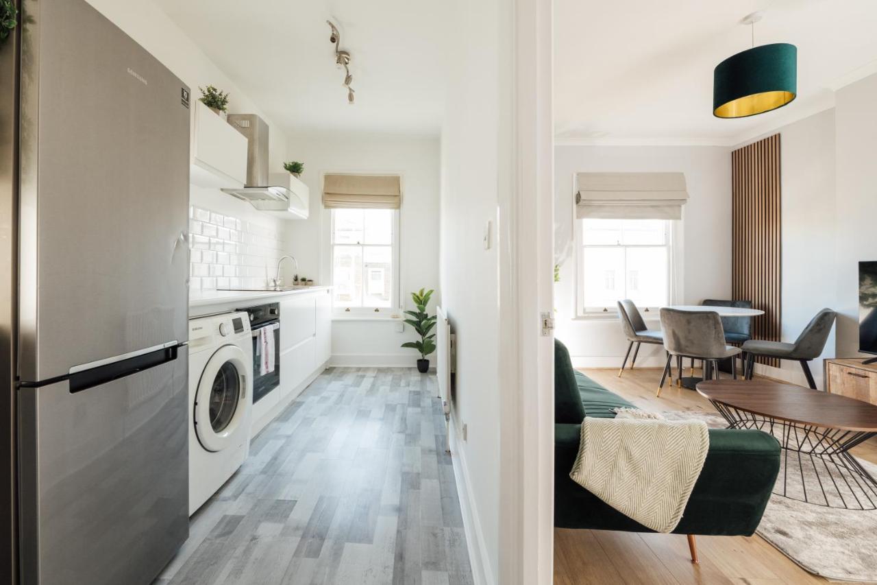 Stunning & Stylish 2 Bed Flat In West London 아파트 외부 사진